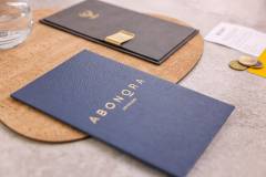 board-bill-folder-1-abonora--athensgate-01